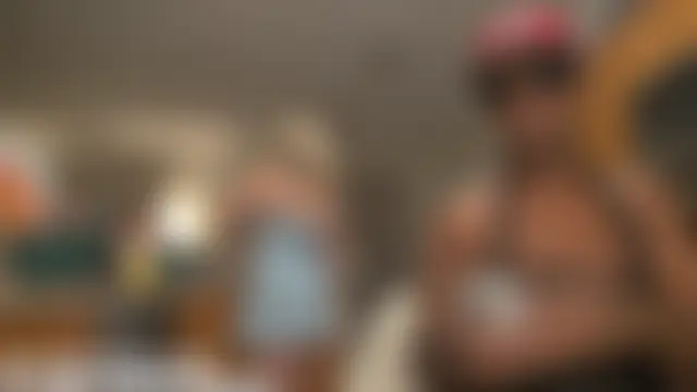 boomboomr00m's Webcam Show