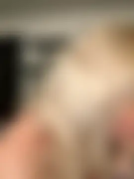 seeunexttuesday's Live Sex Cam Show