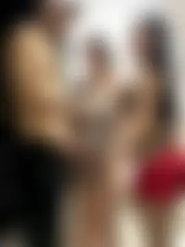 royalgirls_x's Live Sex Cam Show