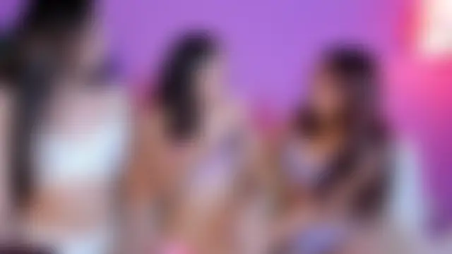 Lesbianrevenge2's Webcam Show