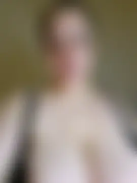 AMYRA_HOT's Live Sex Cam Show