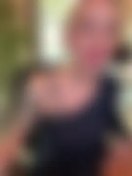 EmaSalis' Live Sex Cam Show