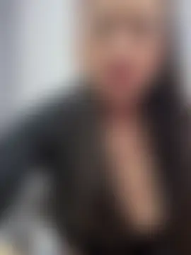 _Bella-Office1's Webcam Show