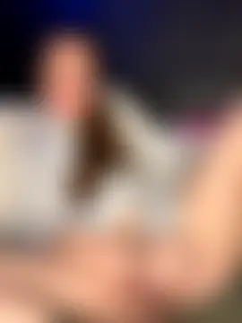 chellerayy's Webcam Show