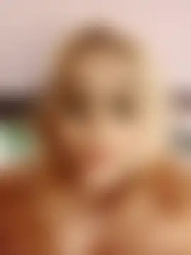 izauri2025's Live Sex Cam Show