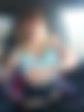 SheIsSomething's Live Sex Cam Show