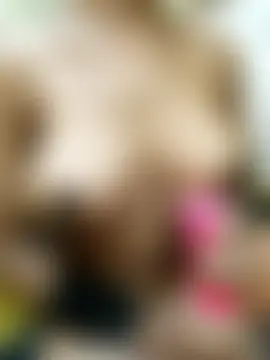 Quun_rosi's Webcam Show