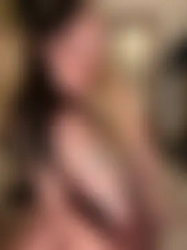 baddieinabenz's Live Sex Cam Show