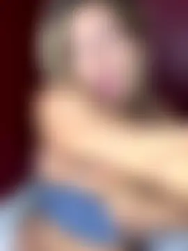 LittleMissEeve's Live Sex Cam Show