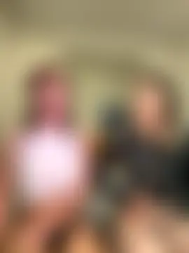 Cum_girlss' Webcam Show