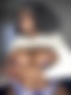 Bustygoddess32's Live Sex Cam Show