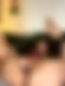 Starryluvvy23's Live Sex Cam Show