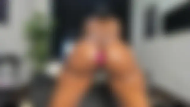 naughty_bigass' Webcam Show