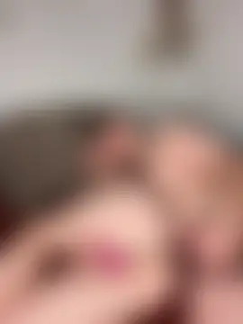 MrMrsRight's Webcam Show