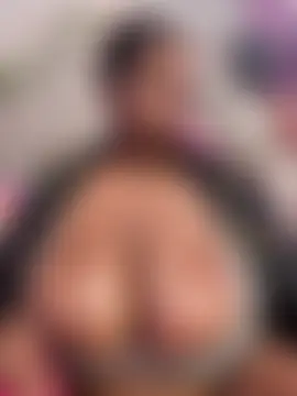 BigFineSelena's Webcam Show