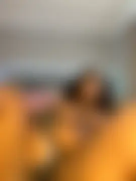 AddictiveMassiveBooty's Webcam Show