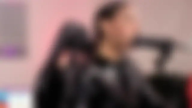 Anabel693's Live Sex Cam Show