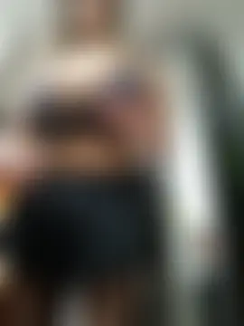 hugebobbs' Live Sex Cam Show