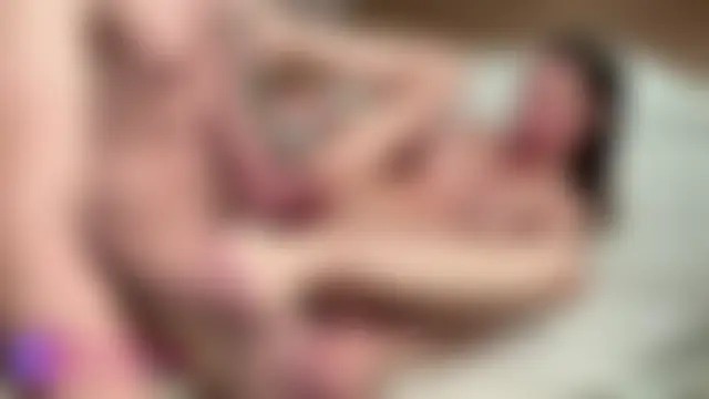 VIKITOMMY's Live Sex Cam Show