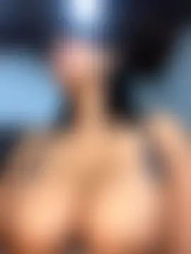 PilarJones_'s Webcam Show