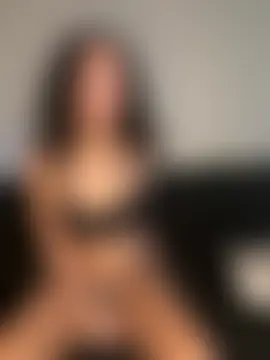 yourfavegirlnextdoor's Live Sex Cam Show