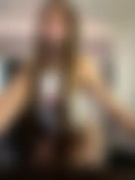 aly_golden_'s Webcam Show