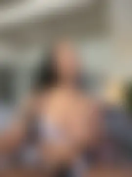 Your_Paris' Live Sex Cam Show