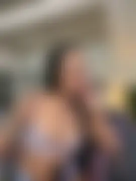 Your_Paris' Live Sex Cam Show