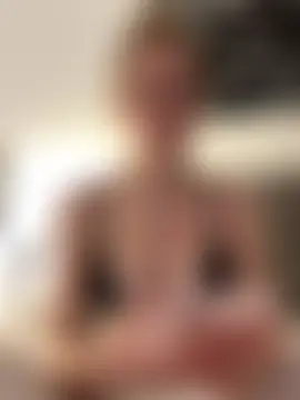 petite_poppy_xox's Live Sex Cam Show