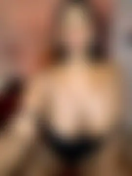 HanaThompson's Webcam Show