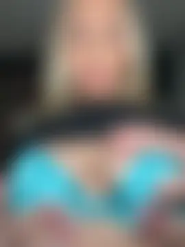 Strongqueen's Live Sex Cam Show