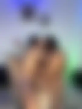 young_liza's Live Sex Cam Show