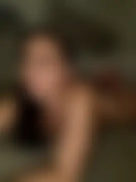 IzzyGreen's Live Sex Cam Show