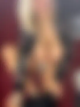 LittleMissEeve's Live Sex Cam Show