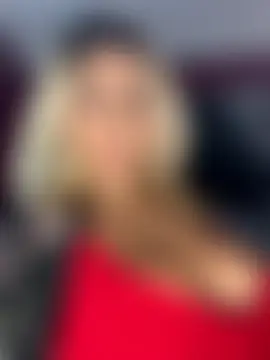 LittleMissEeve's Live Sex Cam Show