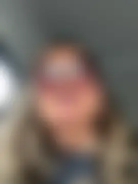 emma_tour's Webcam Show