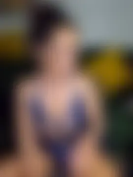 LovelyLucinda's Live Sex Cam Show