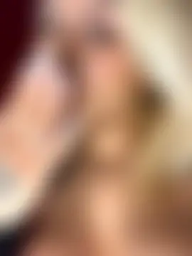 LittleMissEeve's Live Sex Cam Show