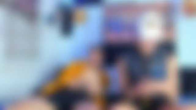 Friendsofeverything_'s Live Sex Cam Show