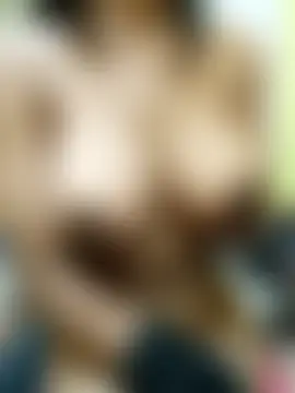 Quun_rosi's Webcam Show