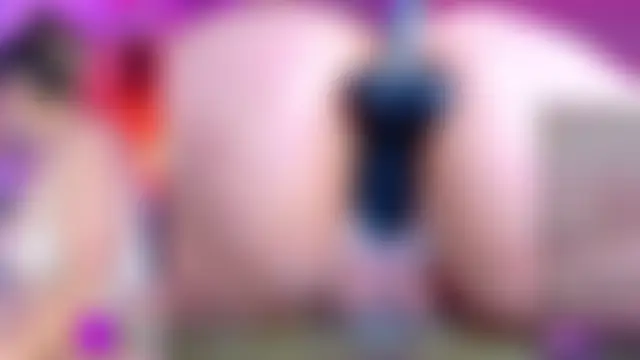 Miss_Pawi's Webcam Show