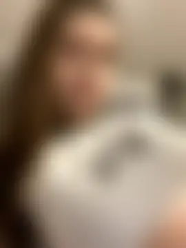 HornyGirlH's Live Sex Cam Show