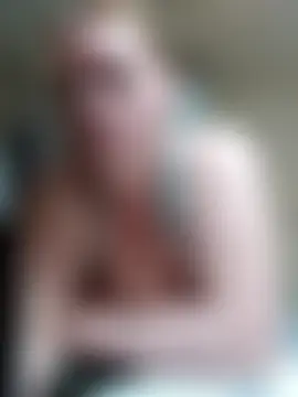 Mommygetnaughty's Live Sex Cam Show