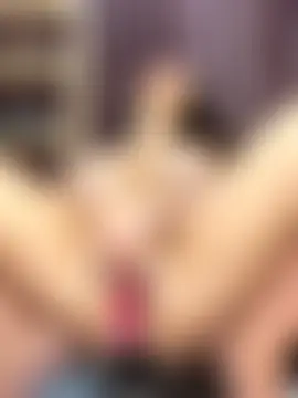 AllaTousNew's Live Sex Cam Show