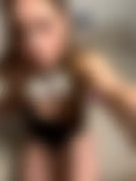 elliepixie's Live Sex Cam Show