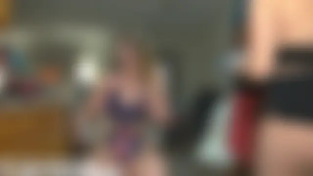 boomboomr00m's Webcam Show