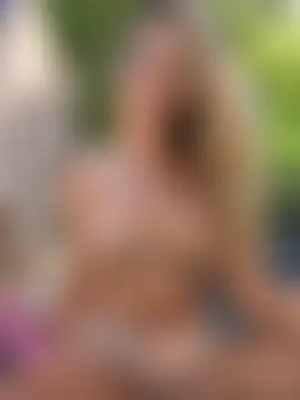 Bella-Grace's Live Sex Cam Show