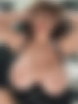 AvaDivaMilf's Live Sex Cam Show