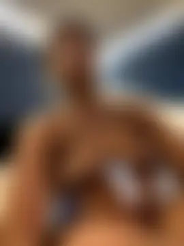 KLoveeee's Live Sex Cam Show