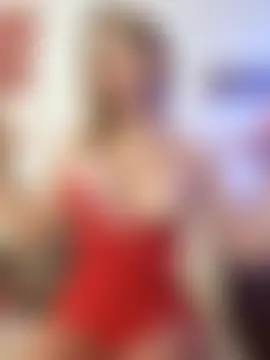 LeaHotxx's Live Sex Cam Show